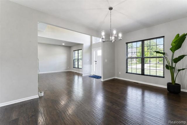 4146 Newgard Drive, Lake Orion, MI 48359