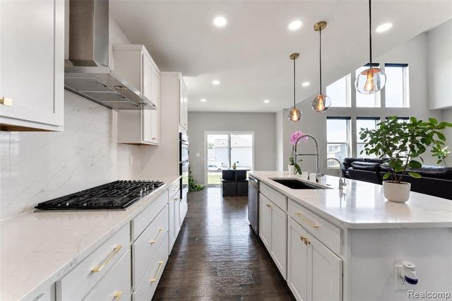 4146 Newgard Drive, Lake Orion, MI 48359