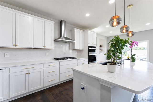4146 Newgard Drive, Lake Orion, MI 48359