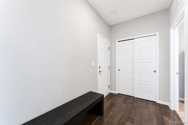 4146 Newgard Drive, Lake Orion, MI 48359