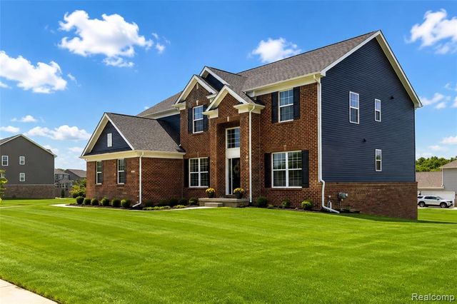 4146 Newgard Drive, Lake Orion, MI 48359