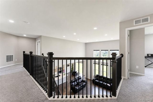 4146 Newgard Drive, Lake Orion, MI 48359