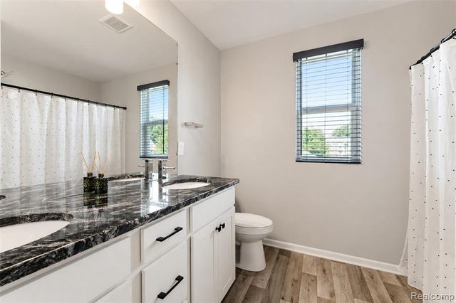 4146 Newgard Drive, Lake Orion, MI 48359