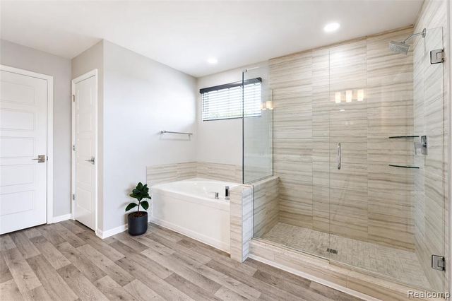 4146 Newgard Drive, Lake Orion, MI 48359