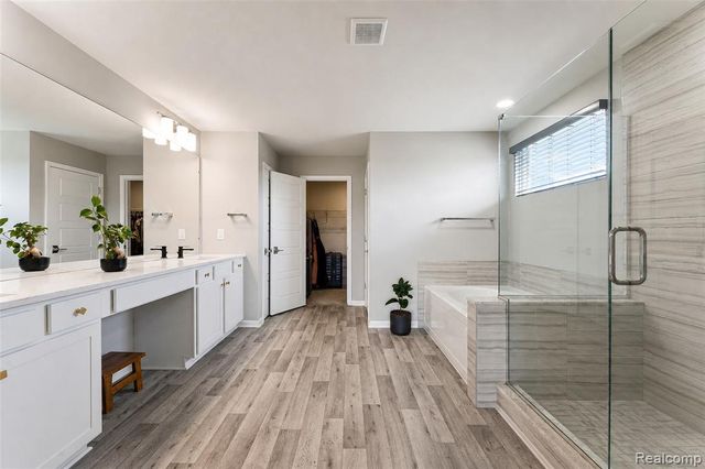 4146 Newgard Drive, Lake Orion, MI 48359