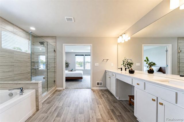 4146 Newgard Drive, Lake Orion, MI 48359