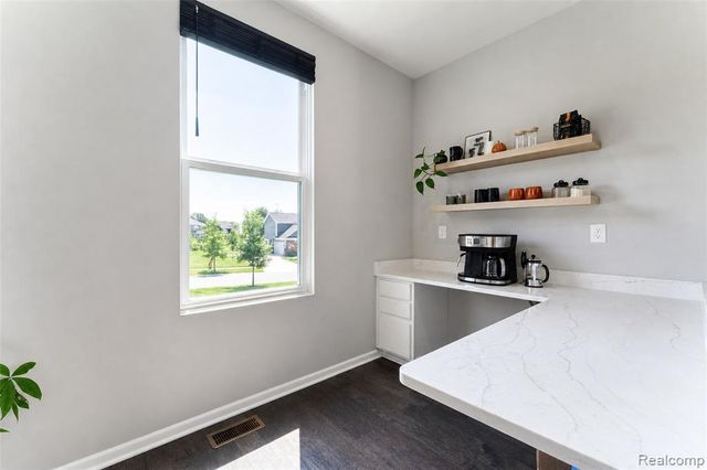 4146 Newgard Drive, Lake Orion, MI 48359