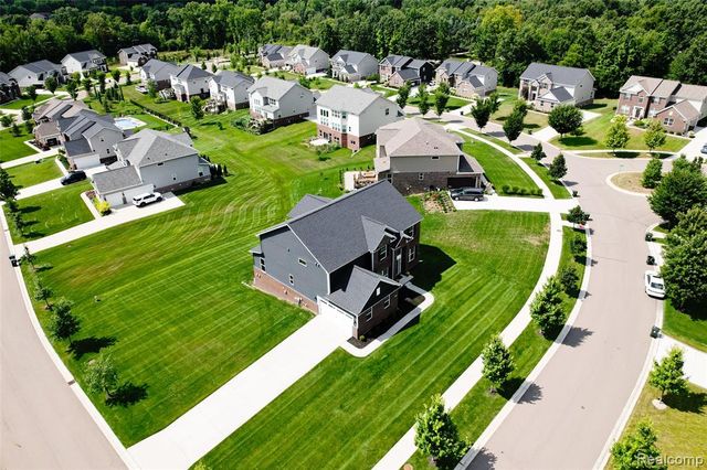 4146 Newgard Drive, Lake Orion, MI 48359