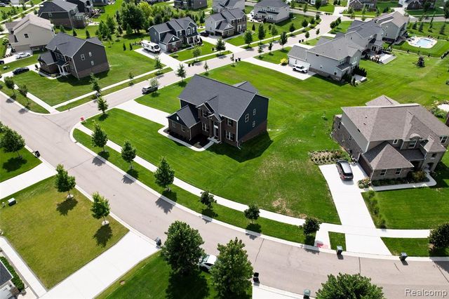 4146 Newgard Drive, Lake Orion, MI 48359