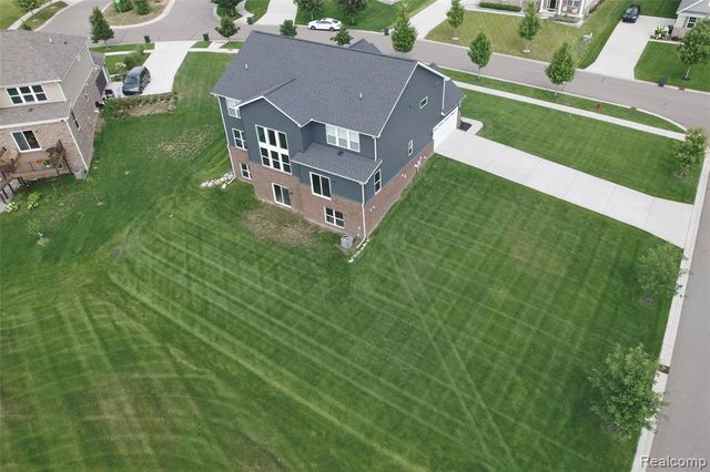 4146 Newgard Drive, Lake Orion, MI 48359