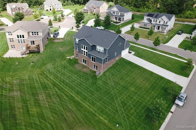 4146 Newgard Drive, Lake Orion, MI 48359