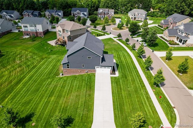 4146 Newgard Drive, Lake Orion, MI 48359