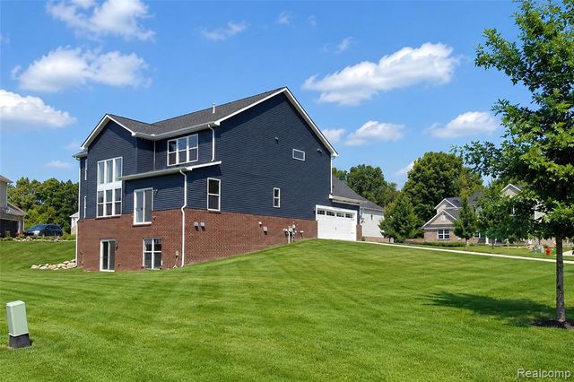 4146 Newgard Drive, Lake Orion, MI 48359