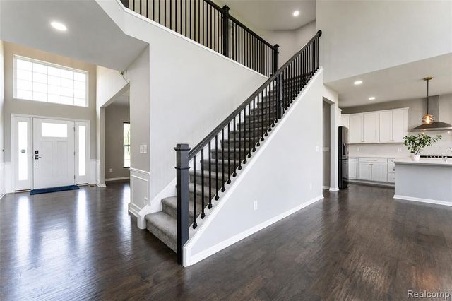 4146 Newgard Drive, Lake Orion, MI 48359