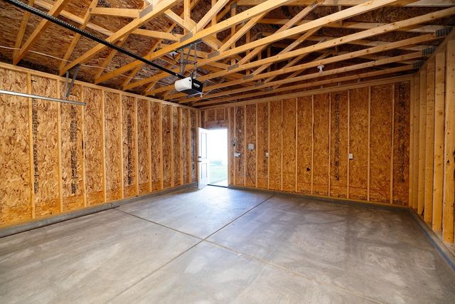 3537 N Azalea, Maize, KS 67223