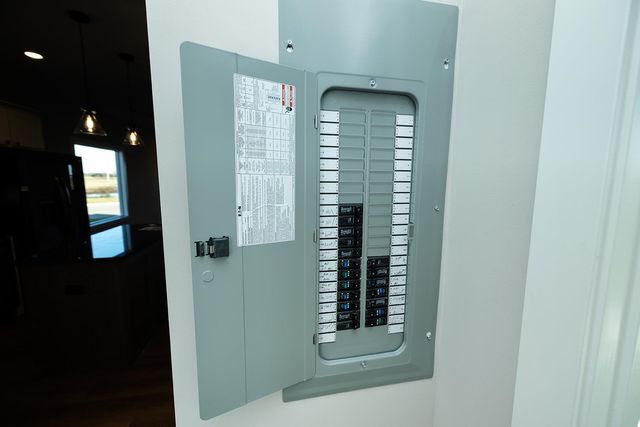 3537 N Azalea, Maize, KS 67223