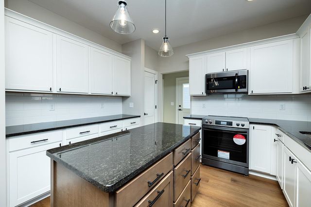 3537 N Azalea, Maize, KS 67223