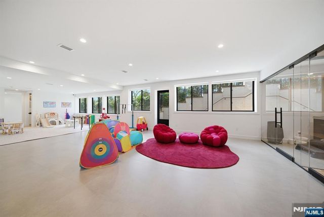 187 Hudson Avenue, Tenafly, NJ 07670