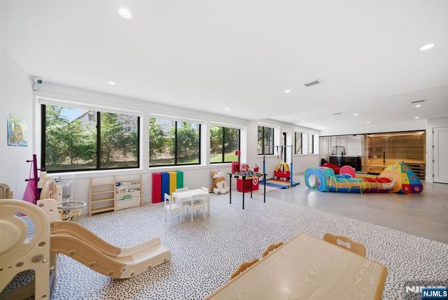 187 Hudson Avenue, Tenafly, NJ 07670