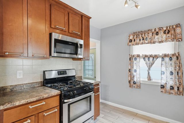 1285 Galtier Street, Saint Paul, MN 55117