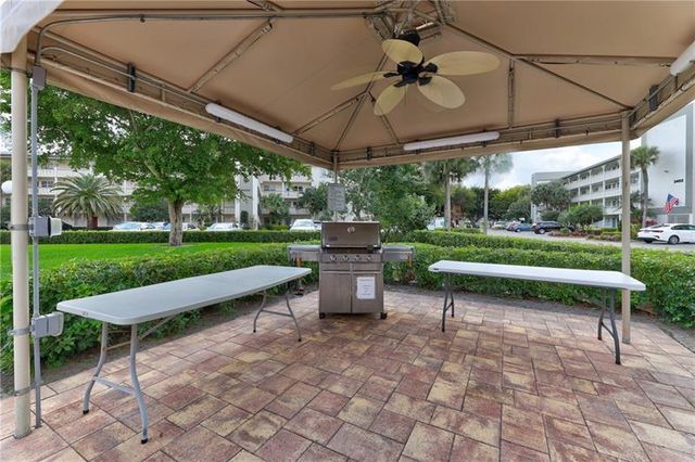 3203 Portofino Point M1, Coconut Creek, FL 33066