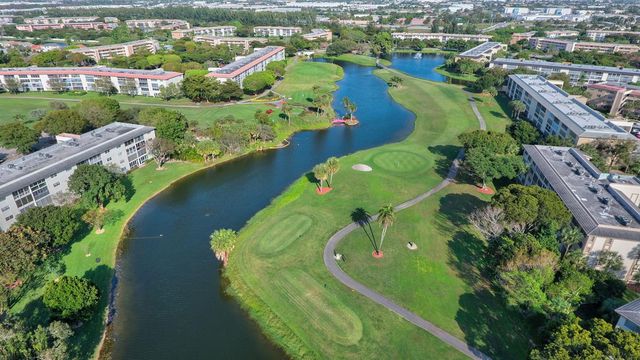 3203 Portofino Point M1, Coconut Creek, FL 33066