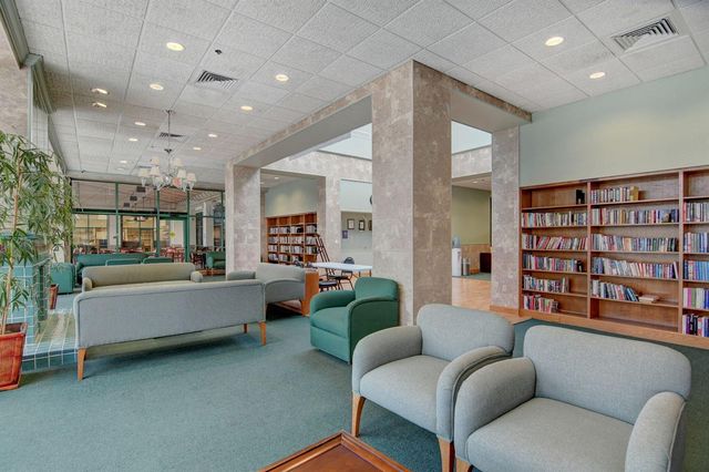 3203 Portofino Point M1, Coconut Creek, FL 33066