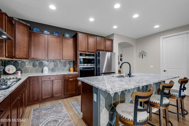 8164 S Expedition Drive, Tucson, AZ 85747