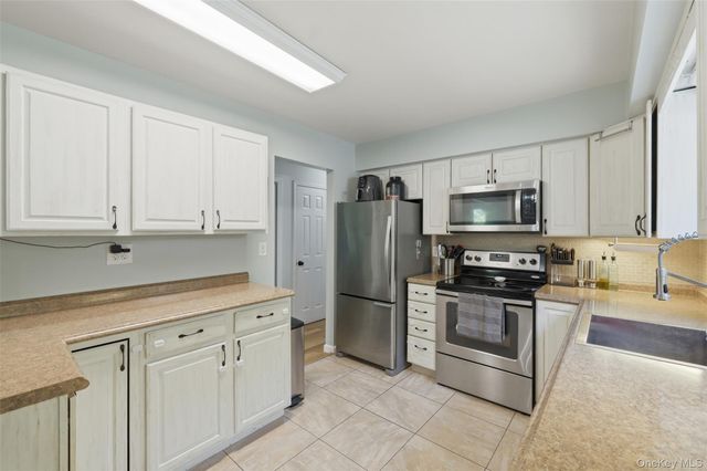 14 Baumer Road, Wallkill, NY 12589