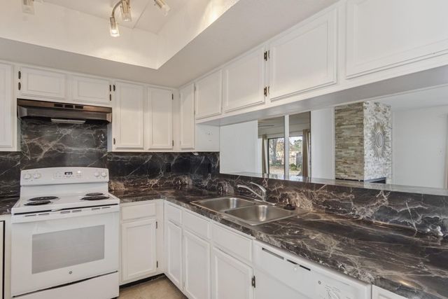 14777 Wunderlich Drive 1007, Houston, TX 77069