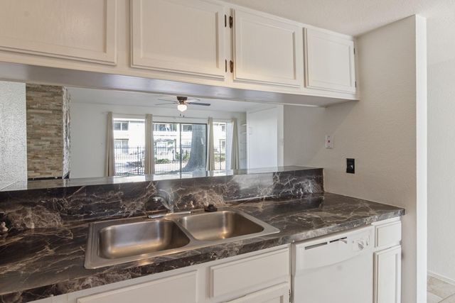 14777 Wunderlich Drive 1007, Houston, TX 77069