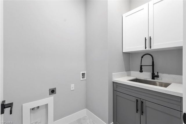 3307 6TH SW, Lehigh Acres, FL 33976