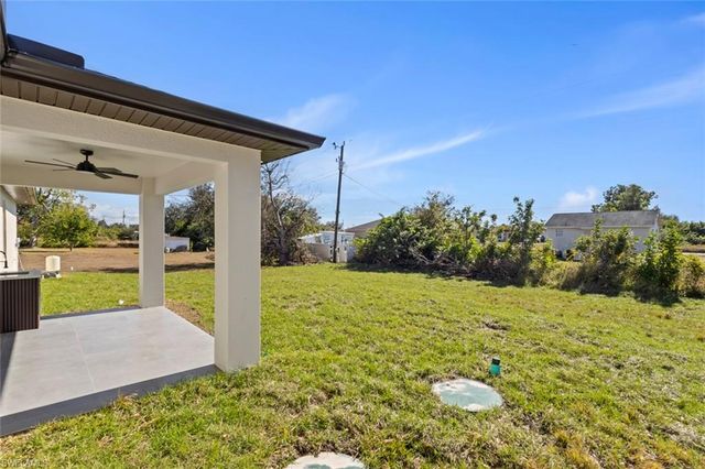 3307 6TH SW, Lehigh Acres, FL 33976