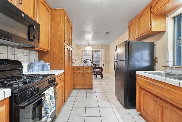 6213 Don Carlos, Riverbank, CA 95367