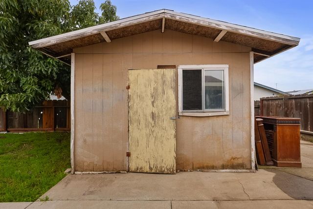 6213 Don Carlos, Riverbank, CA 95367