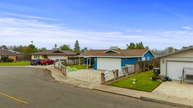 6213 Don Carlos, Riverbank, CA 95367