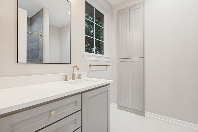 4347 Royal Ridge Drive, Dallas, TX 75229