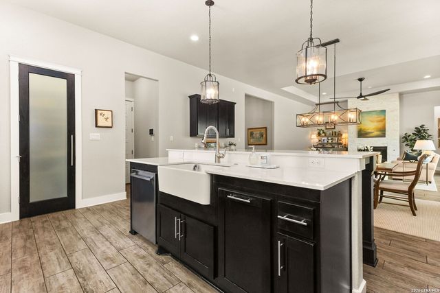 1147 POWDER RIDGE RD, New Braunfels, TX 78132