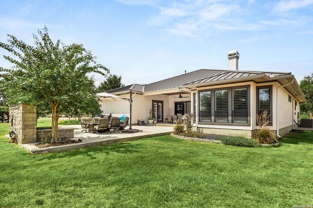 1147 POWDER RIDGE RD, New Braunfels, TX 78132