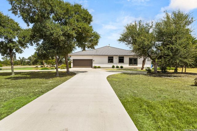 1147 POWDER RIDGE RD, New Braunfels, TX 78132