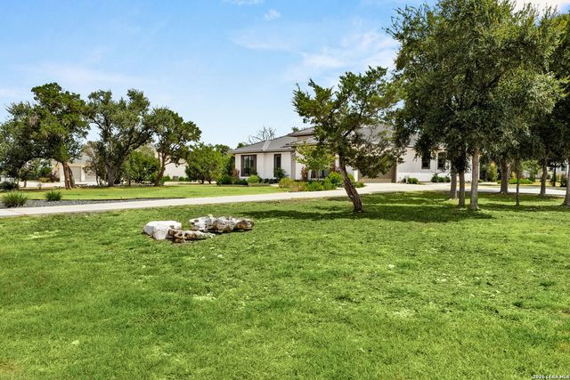 1147 POWDER RIDGE RD, New Braunfels, TX 78132