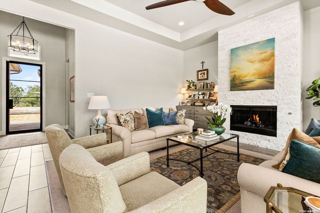 1147 POWDER RIDGE RD, New Braunfels, TX 78132