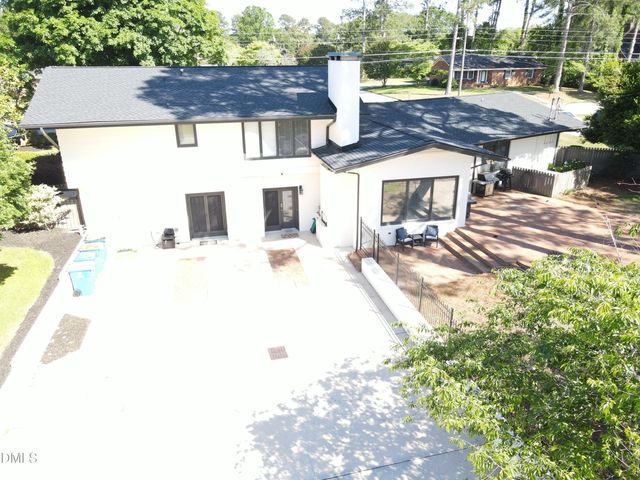 1607 Lakeshore Drive, Dunn, NC 28334