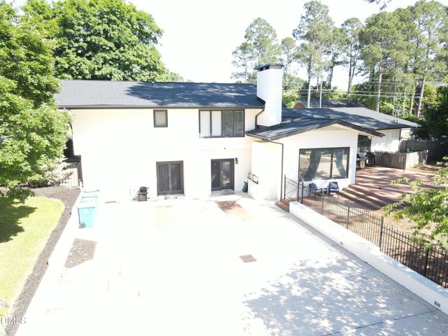 1607 Lakeshore Drive, Dunn, NC 28334