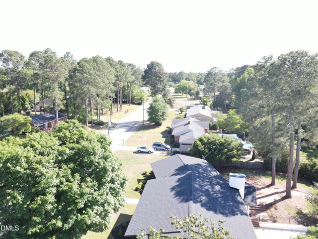 1607 Lakeshore Drive, Dunn, NC 28334