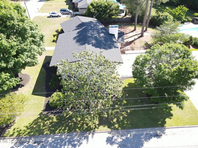 1607 Lakeshore Drive, Dunn, NC 28334