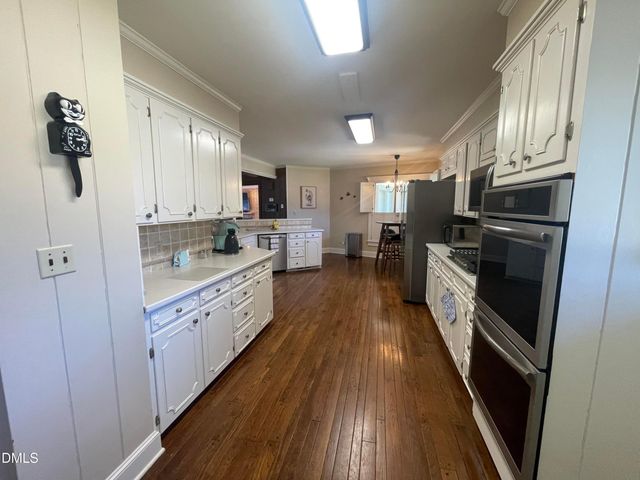 1607 Lakeshore Drive, Dunn, NC 28334