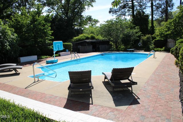 1607 Lakeshore Drive, Dunn, NC 28334