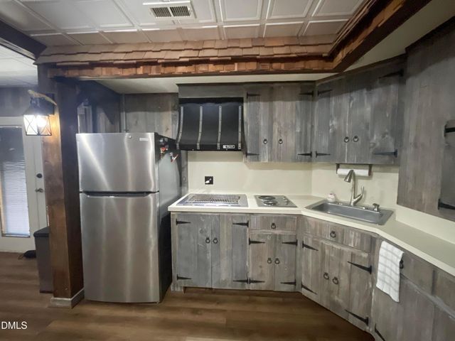 1607 Lakeshore Drive, Dunn, NC 28334