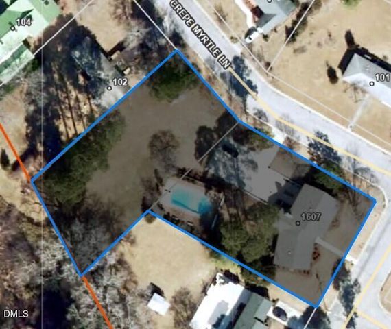 1607 Lakeshore Drive, Dunn, NC 28334